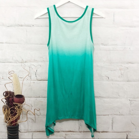 Green Ombre Tank - Picture 3 of 3